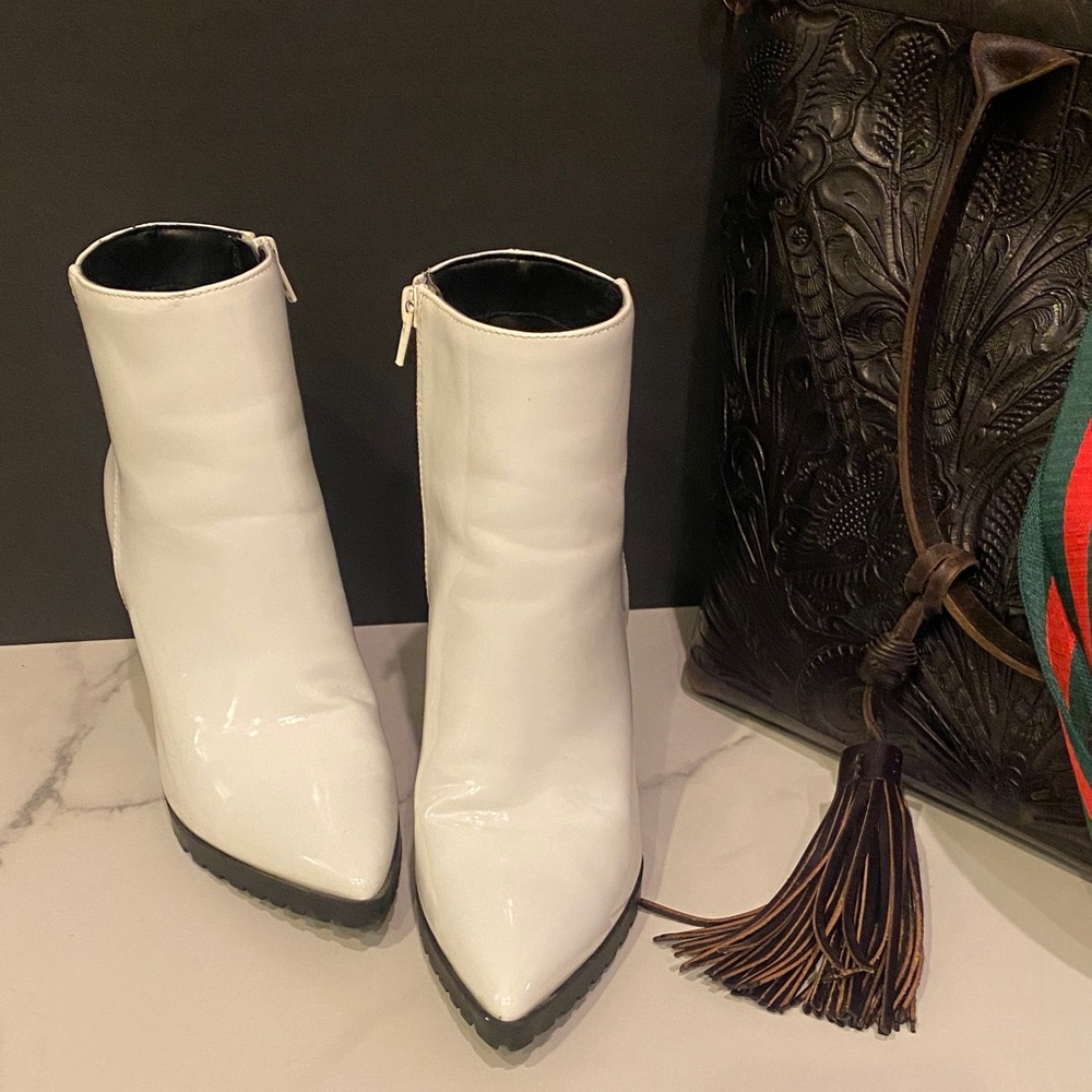 Mix No. 6 Glossy White Patent 4” Stiletto Boots